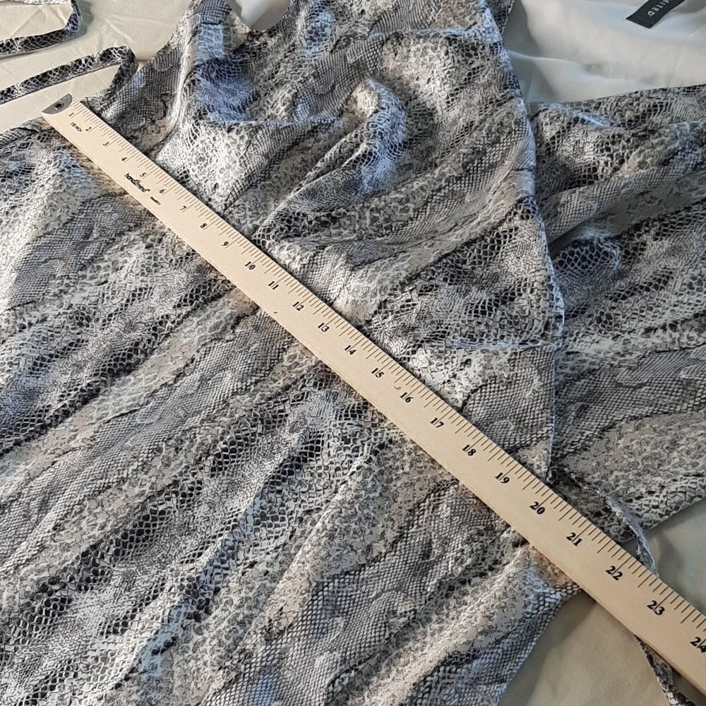 NWT The Limited Python Wrap Dress - Picture 12 of 16